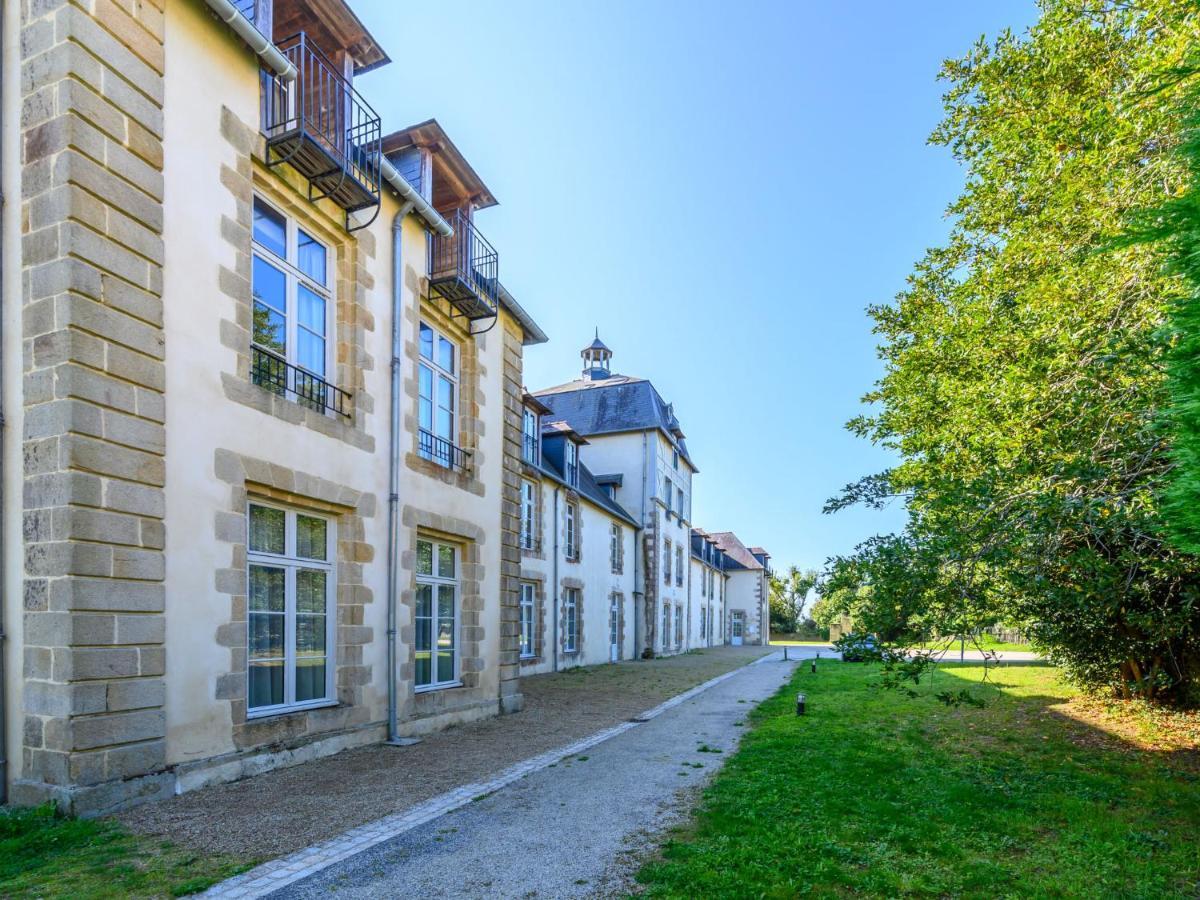 Apartment Chateau De Kergonano-10 By Interhome Баден Екстериор снимка